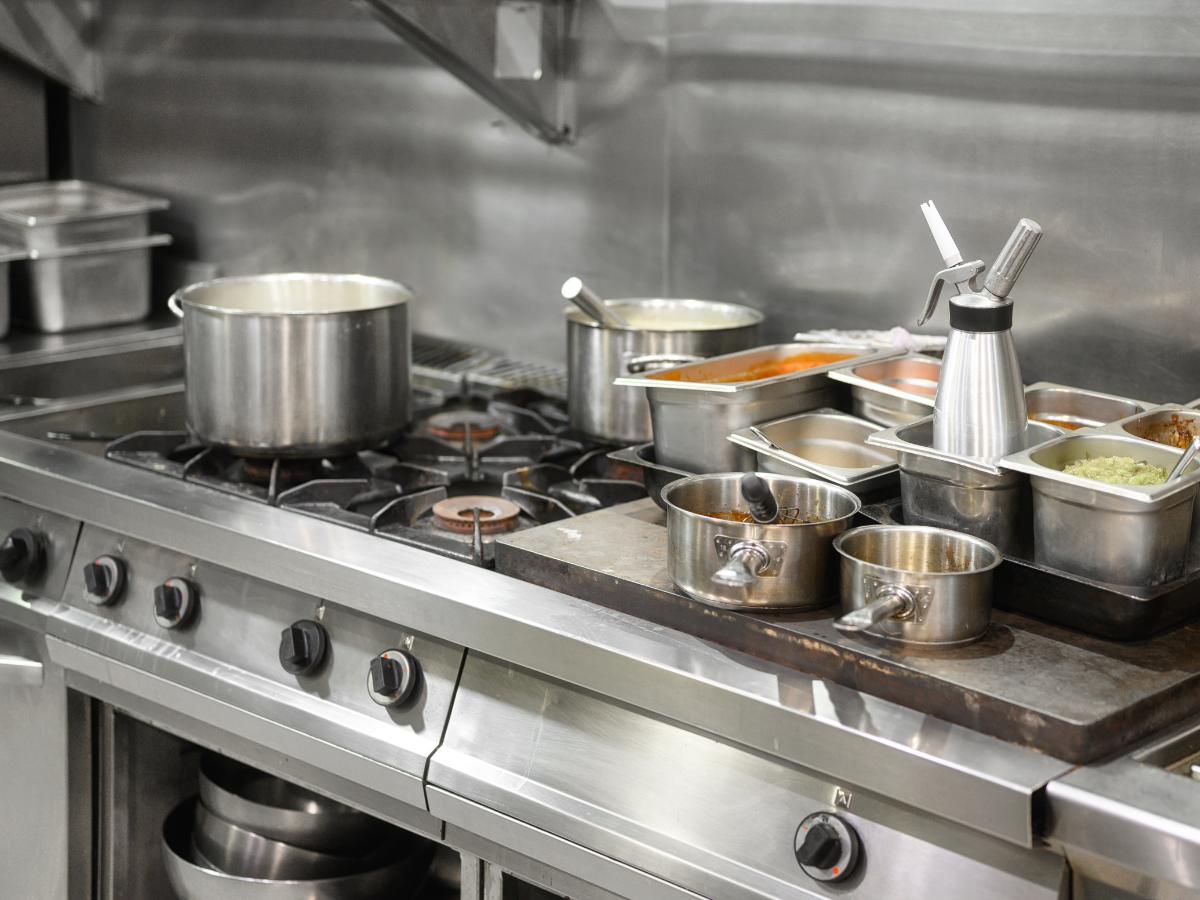 Examples of assets and liabilities in restaurant